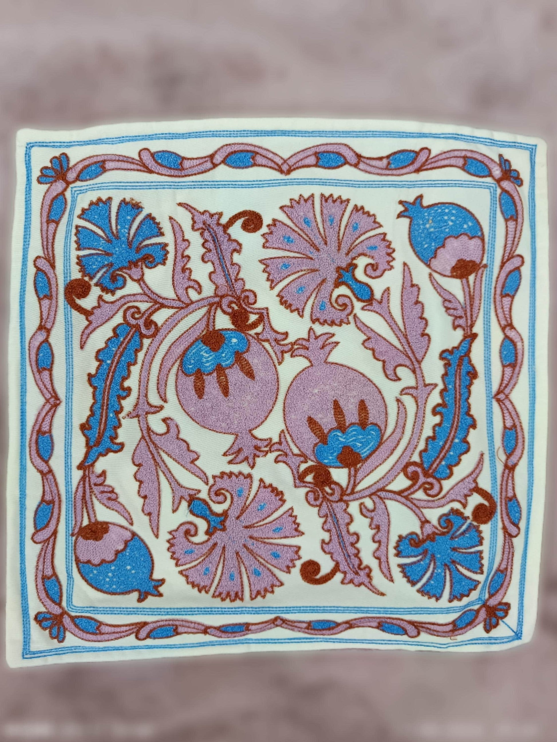 Bestickter Kissenbezug | Kissenbezug 40x40 | Kissenhülle Stickerei | Dekokissen | Boho Kissenbezug bestickt | Moderner Kissenbezug