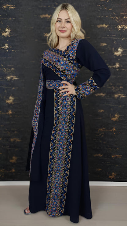 Kaftan Schaza mit Gürtel, dunkelblau, asymmetrischer Halsausschnitt, unterschiedliche Armlängen bunte Stickerei, Kleid für besondere Anlässe