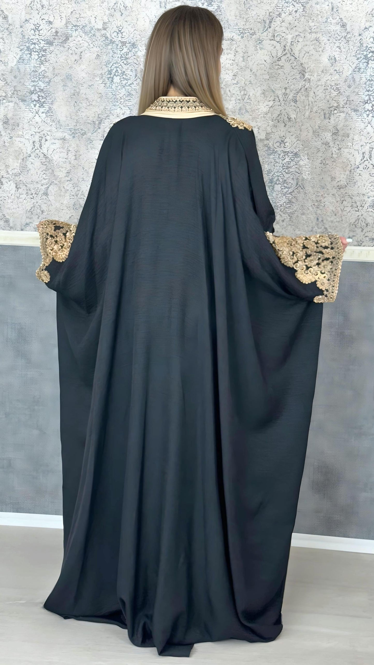 Kaftan Jasmin mit Abaya, schwarz, Butterfly Ärmel, Gold Stickerei, Verlobung, arabischer Kaftan, Jalabiya, Hennakleid, Festkleid, Takshita (etsy image id: 6196465166)