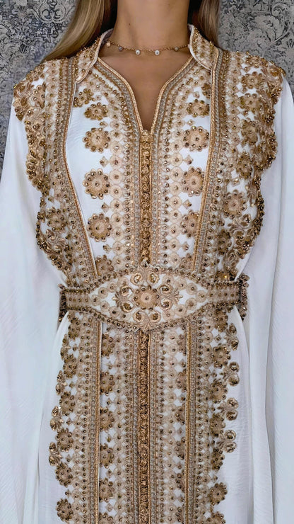 Kaftan Jasmin mit Abaya, weiß, Butterfly Ärmel, Gold Stickerei, Hochzeit, arabischer Kaftan, Jalabiya, Hennakleid, Festkleid, Takshita (etsy image id: 6196886100)