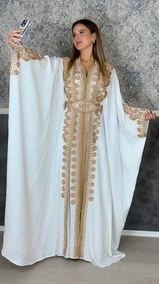 Kaftan Jasmin mit Abaya, weiß, Butterfly Ärmel, Gold Stickerei, Hochzeit, arabischer Kaftan, Jalabiya, Hennakleid, Festkleid, Takshita (etsy image id: 6199571396)