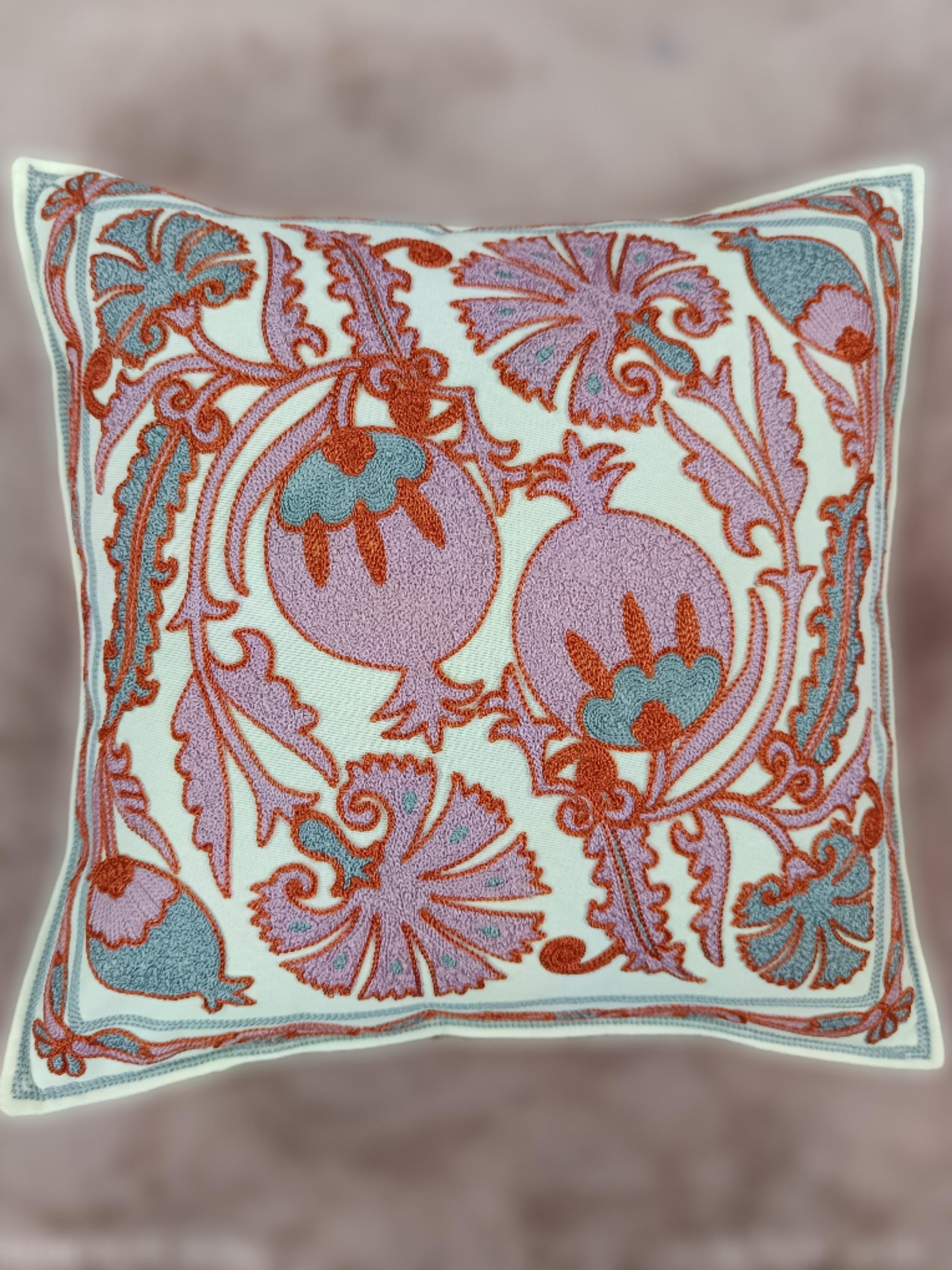Bestickter Kissenbezug | Kissenbezug 40x40 | Kissenhülle Stickerei | Dekokissen | Boho Kissenbezug bestickt | Moderner Kissenbezug __etsy:6239284073