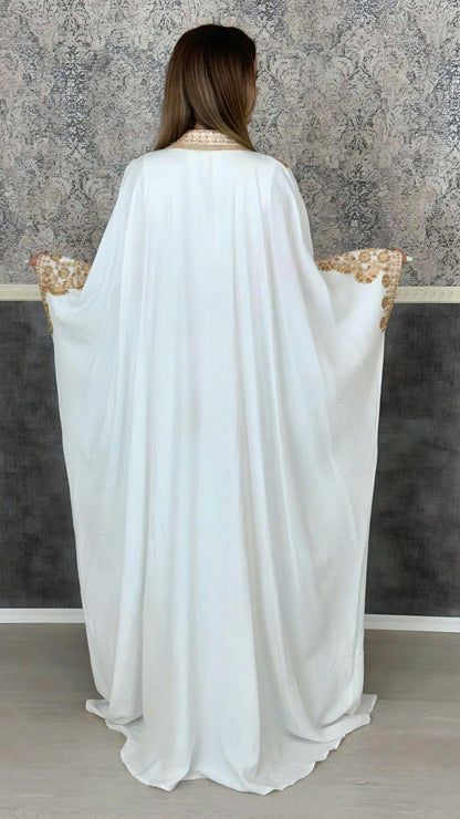 Kaftan Jasmin mit Abaya, weiß, Butterfly Ärmel, Gold Stickerei, Hochzeit, arabischer Kaftan, Jalabiya, Hennakleid, Festkleid, Takshita (etsy image id: 6244913265)