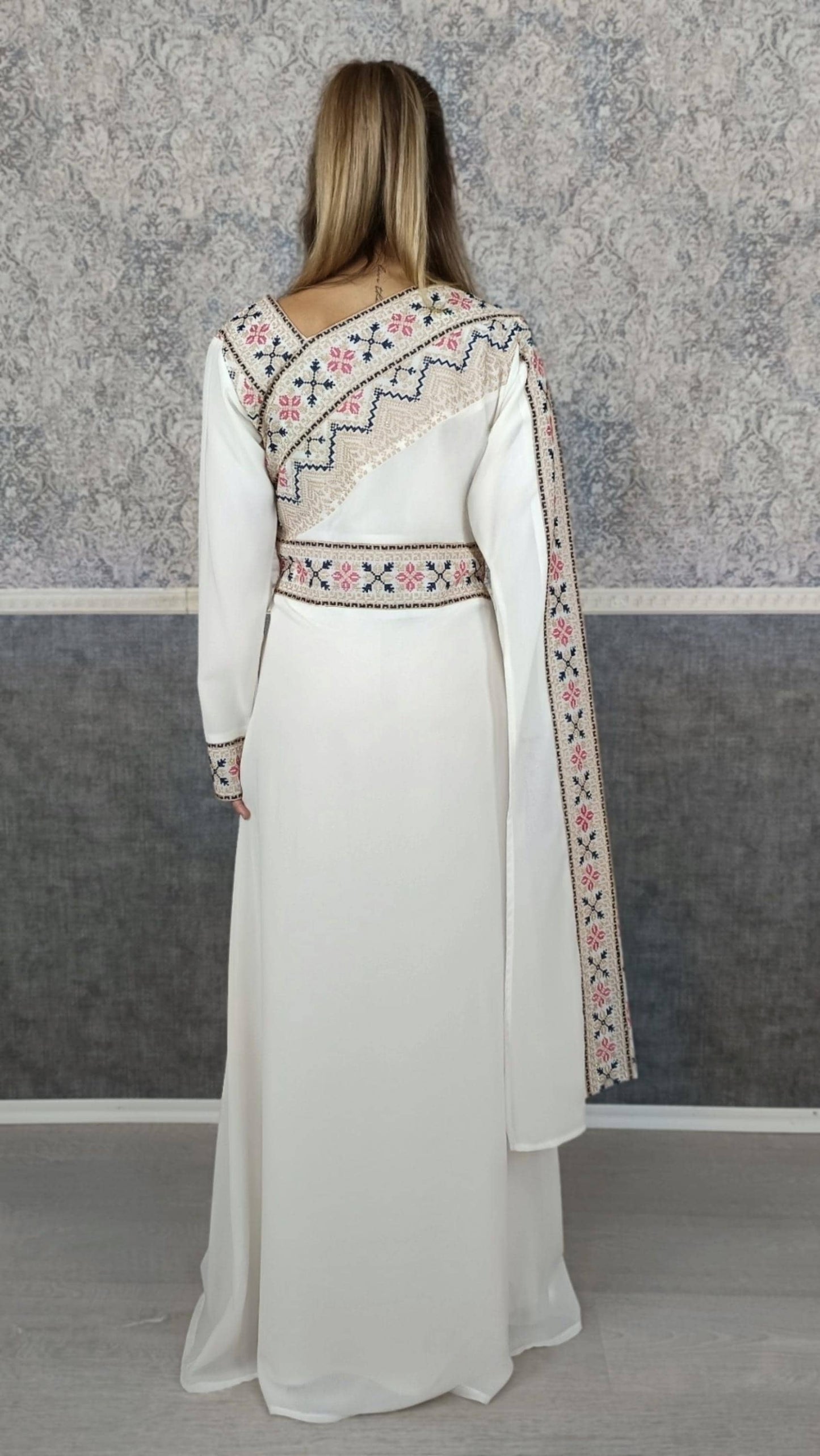 Bestickter Kaftan,Kaftan Frauen,Kaftan,abaya,Abenkleid,Hochzeit,marokkanische,Arabisch,Dubai Kaftan,Henna Kleid,Golnaar (etsy image id: 6430253854)