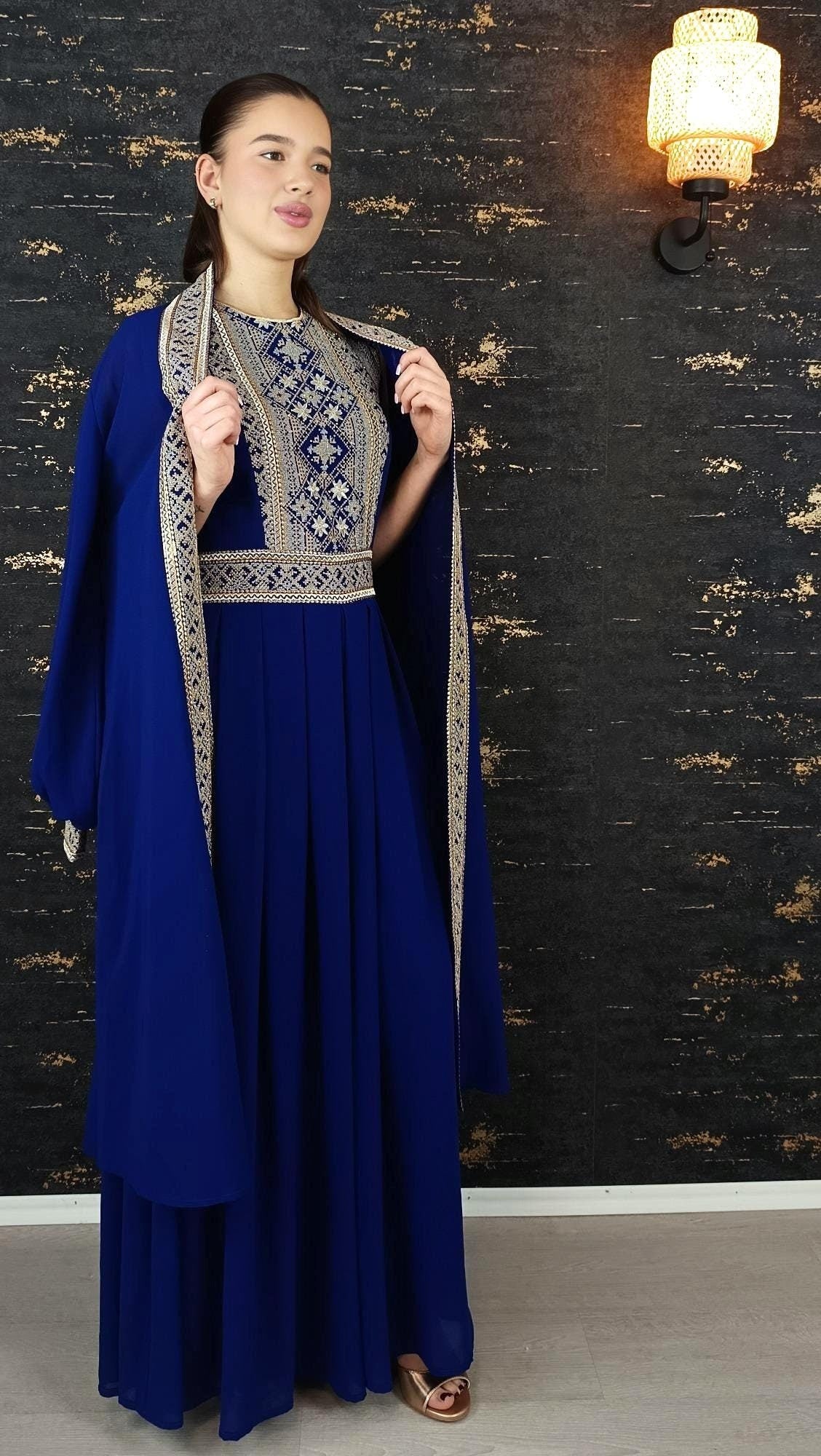 Overall Sindibad mit Abaya, royalblau, Hochzeit, Hosenanzug, Jumpsuit, Dubai Kaftan, Hennakleid, Kaftan Dress, Kaftan Frauen, Abendkleid (etsy image id: 6598413740)