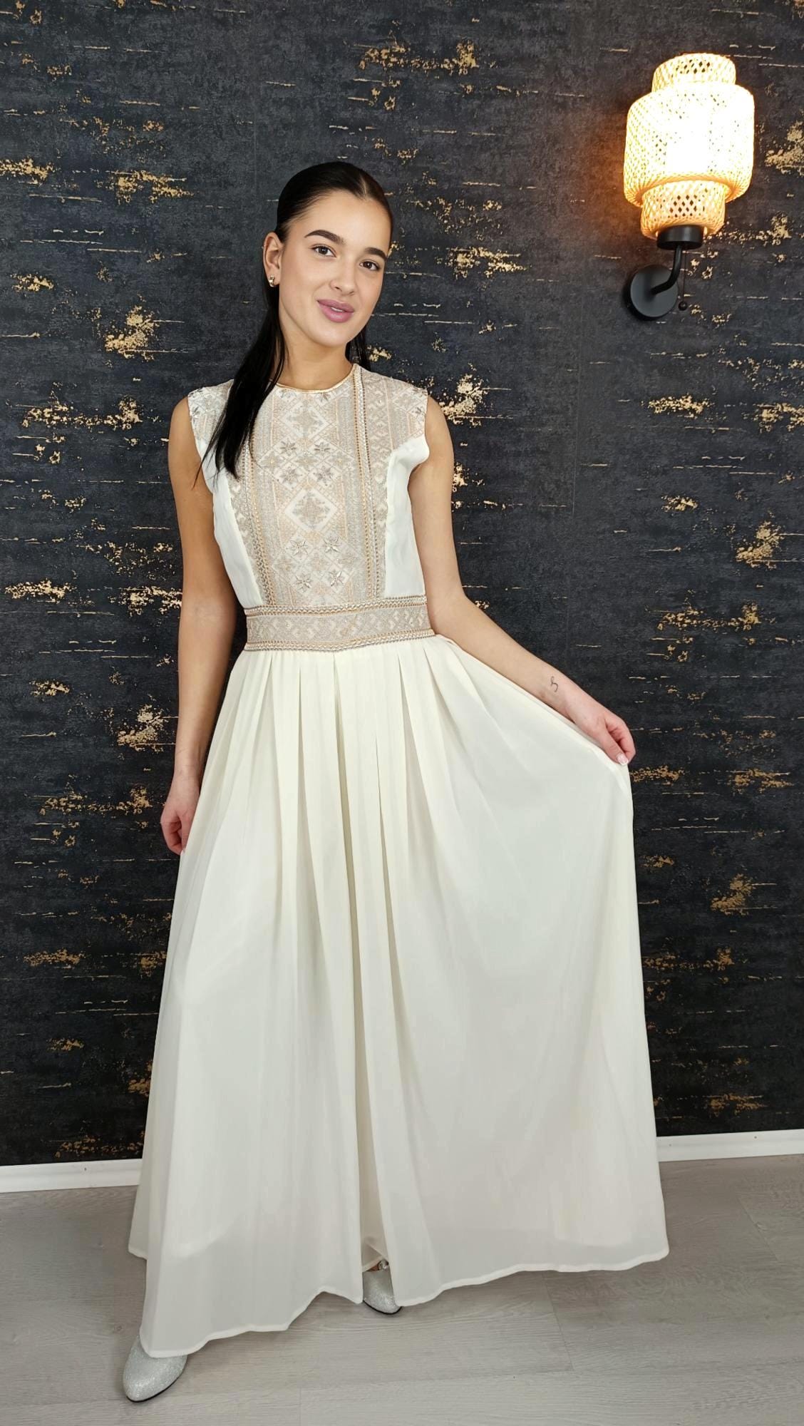 Overall Sindibad Abaya, weiß, Hochzeit, Hosenanzug, Jumpsuit, Dubai Kaftan, Hennakleid, Kaftan Dress, Kaftan Frauen, Abendkleid, Verlobung (etsy image id: 6601290250)