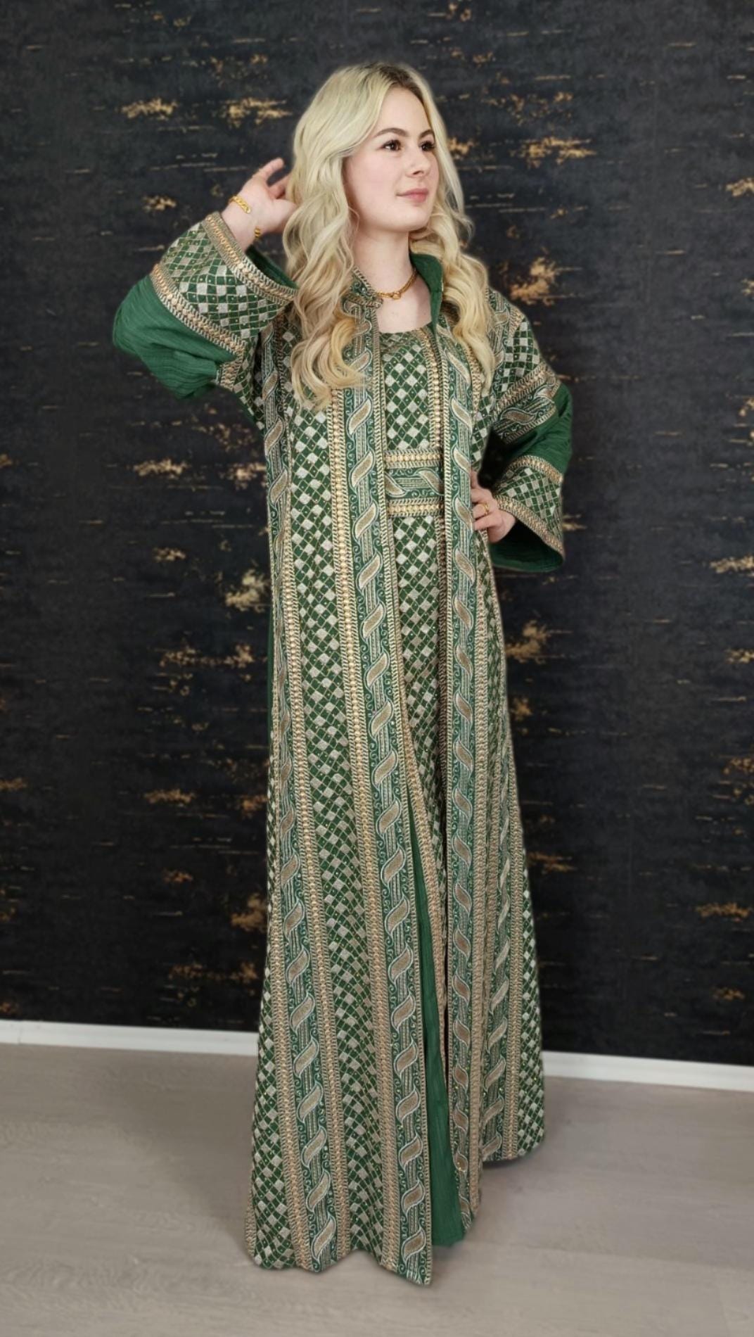 bestickter Kaftan, Hanien grün, Kaftan Frauen, Abendkleid, Hochzeit, marokkanischer Kaftan, arabischer Kaftan, Takshita, Henna Kleid, Abaya (etsy image id: 6676132527)