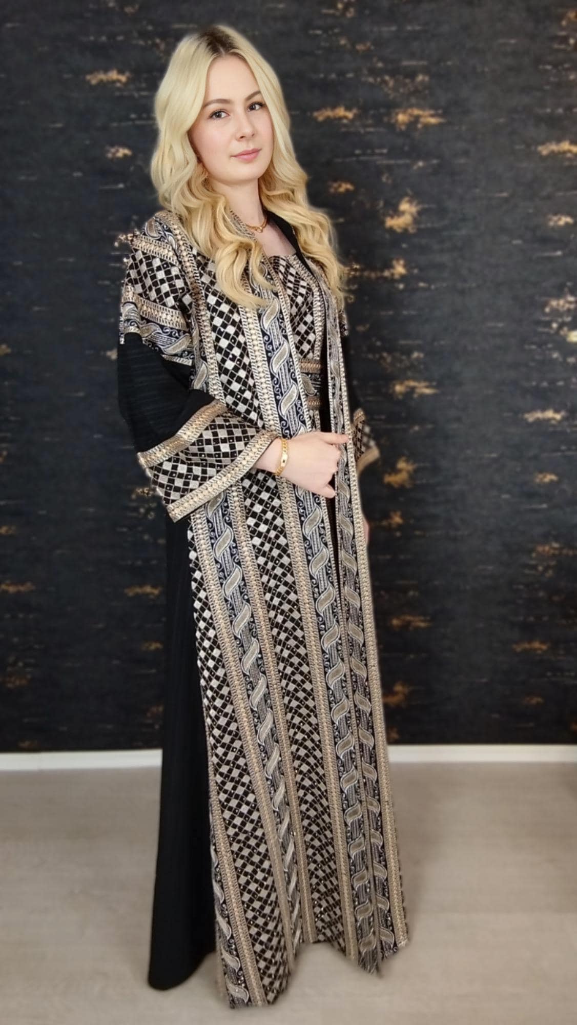 bestickter Kaftan, Hanien schwarz, Kaftan Frauen, Abendkleid, Hochzeit, marokkanischer Kaftan, arabischer Kaftan, Takshita, Hennakleid,Abaya (etsy image id: 6683640341)