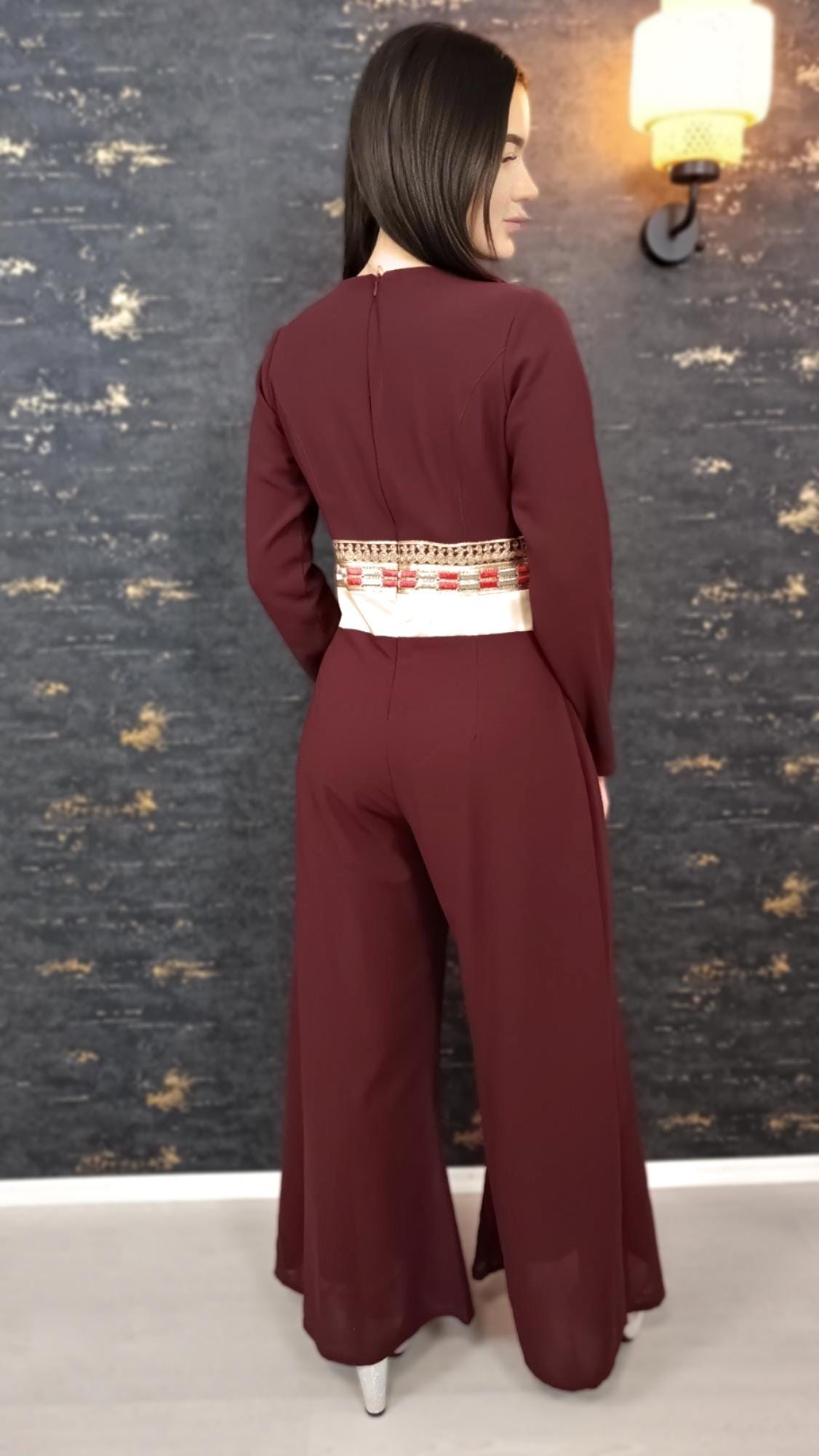 Luxus Overall Dubai, Weinrot, Hosenanzug, Jumpsuit, Kaftan, Hennakleid, Kaftan Dress, Kaftan Frauen, Abendkleid, Verlobung, Abschlusskleid (etsy image id: 6870904644)