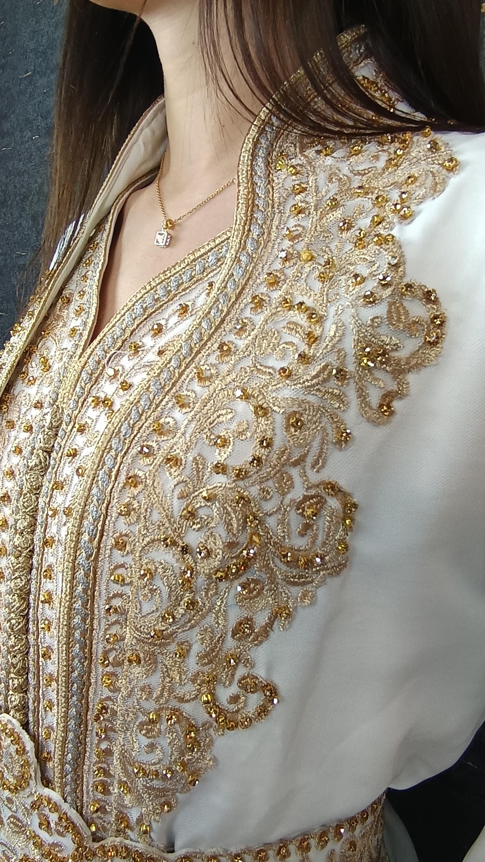 Takeshita | Henna Kleid | Kaftan Frauen | Kaftan weiß | Hochzeit | marokkanische kaftan | Ukrainisches besticktes kleid __etsy:6909893309