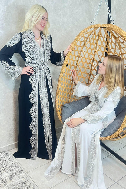 Weißer Marokkanischer Kaftan mit Silberner Stickerei, 2-teilig mit Gürtel, Elegantes Hochzeitskleid, Luxus Takchita Classica (etsy image id: 7258831184)