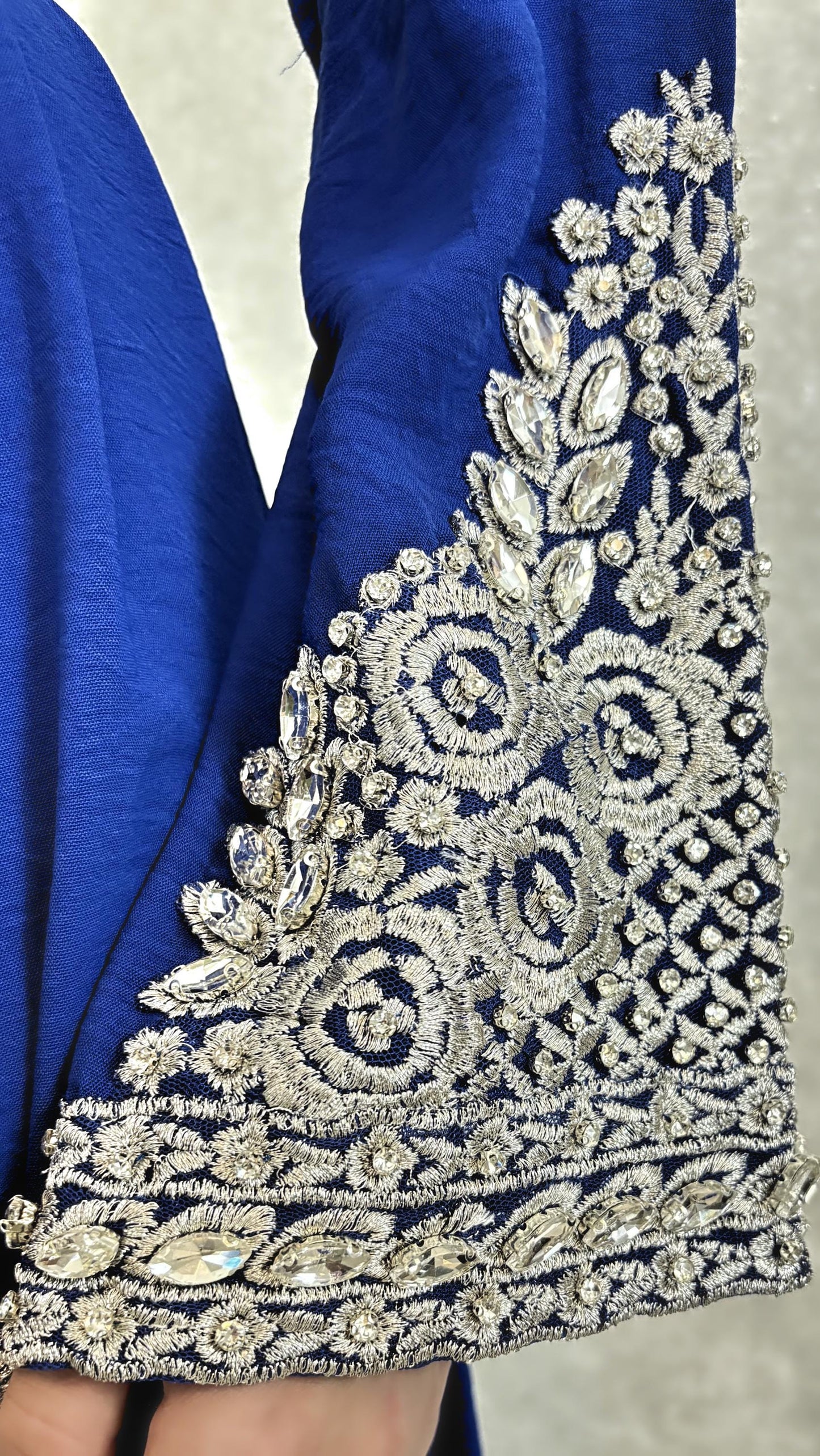 Königsblau Kaftan für Frauen – Marokkanisches Abendkleid, Blau Boho Kaftan – Festliches Kleid für Henna & Hochzeit,  Königsblaue Takschita (etsy image id: 7269827068)