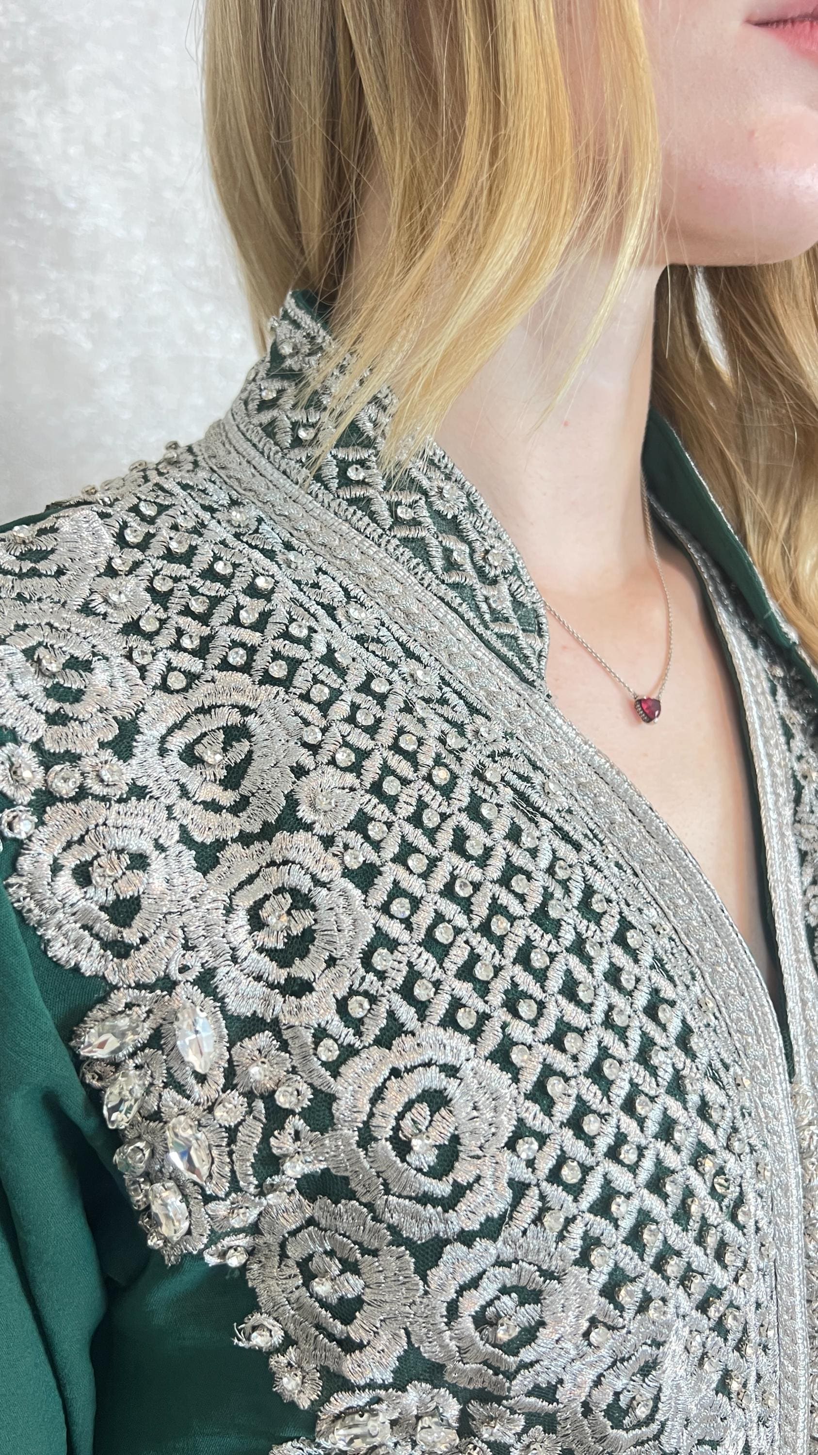 Takeshita | Henna Kleid | Kaftan Frauen | Kaftan Dunkelgrün | Hochzeit | marokkanische kaftan | Ukrainisches besticktes kleid __etsy:7445174427