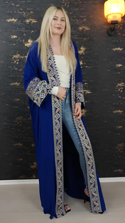 Bisht große Blume, royalblau, mit Stickerei in Gold/Silber, Ramadan Abaya, Kaftan Frauen, Hennakleid, Kimono (etsy image id: 7675750444)