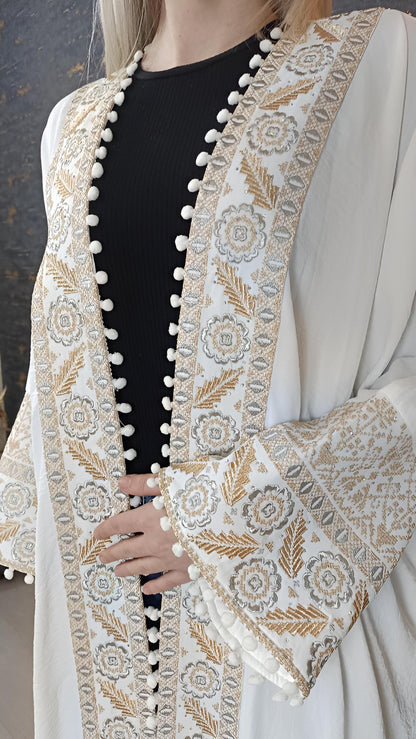 Bisht große Blume, weiß, mit Stickerei in Gold/Silber, Ramadan Abaya, Kaftan Frauen, Hennakleid, Kimono (etsy image id: 7675756330)