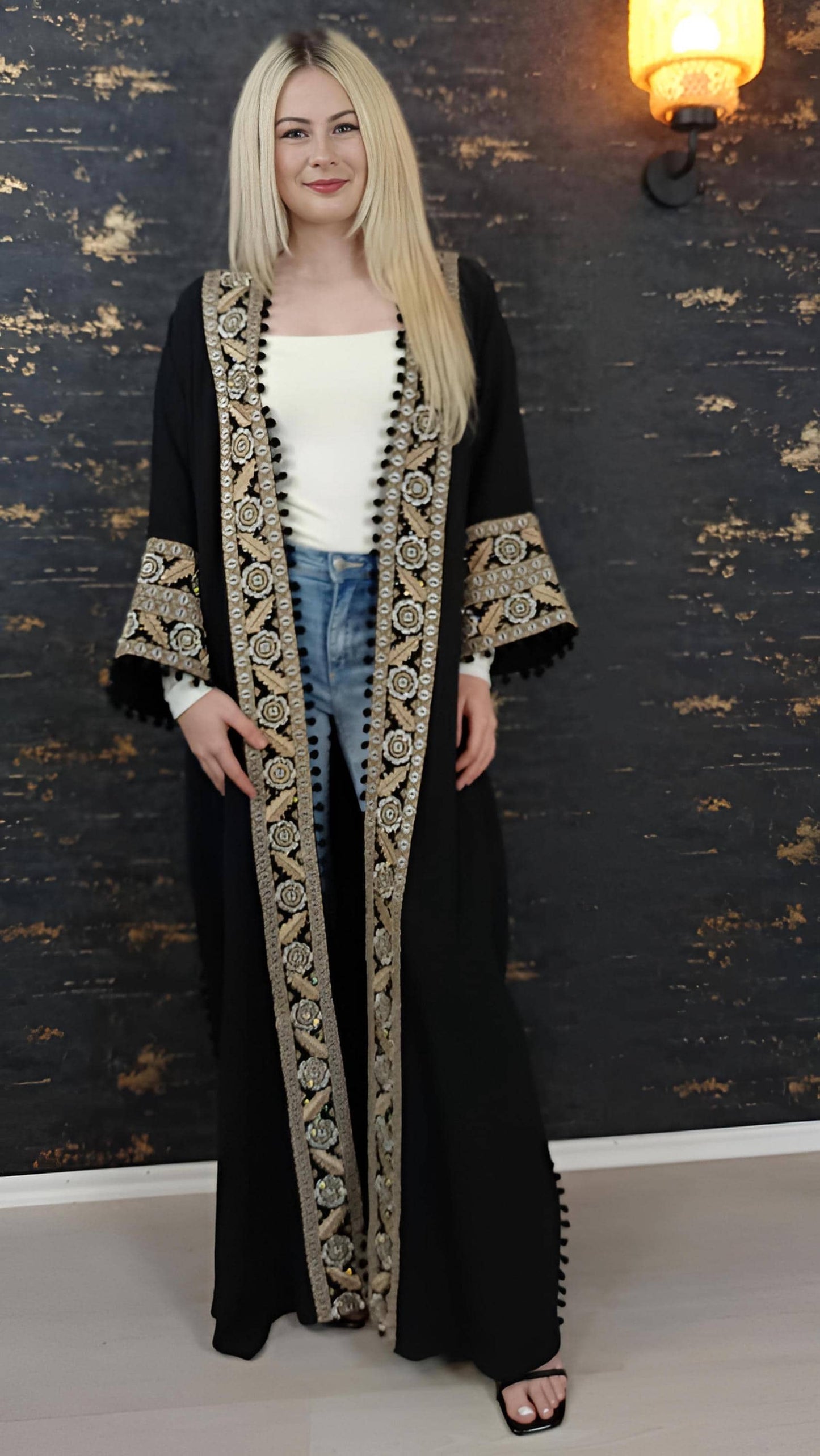 Bisht große Blume, schwarz, mit Stickerei in Gold/Silber, Ramadan Abaya, Kaftan Frauen, Hennakleid, Kimono (etsy image id: 7675763130)