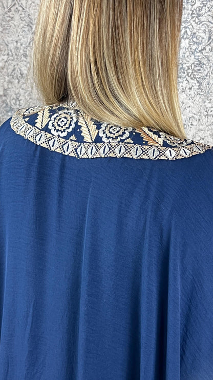 Bisht große Blume, dunkelblau, mit Stickerei in Gold/Silber, Ramadan Abaya, Kaftan Frauen, Hennakleid, Kimono (etsy image id: 7719693767)