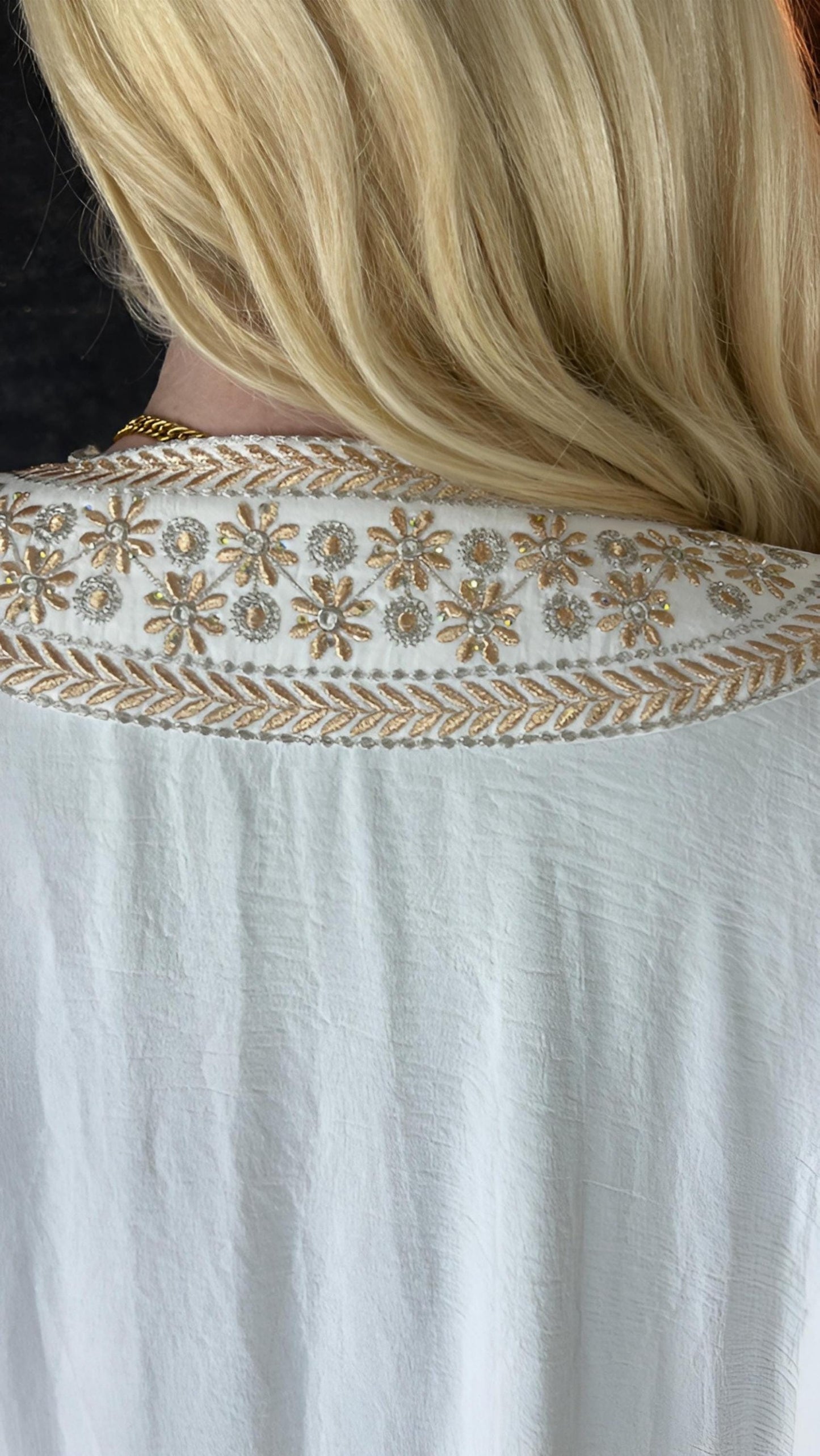 Bisht kleine Blume, weiß, mit Stickerei in Gold/Silber, Ramadan Abaya, Kaftan Frauen, Hennakleid, Kimono (etsy image id: 7723923721)