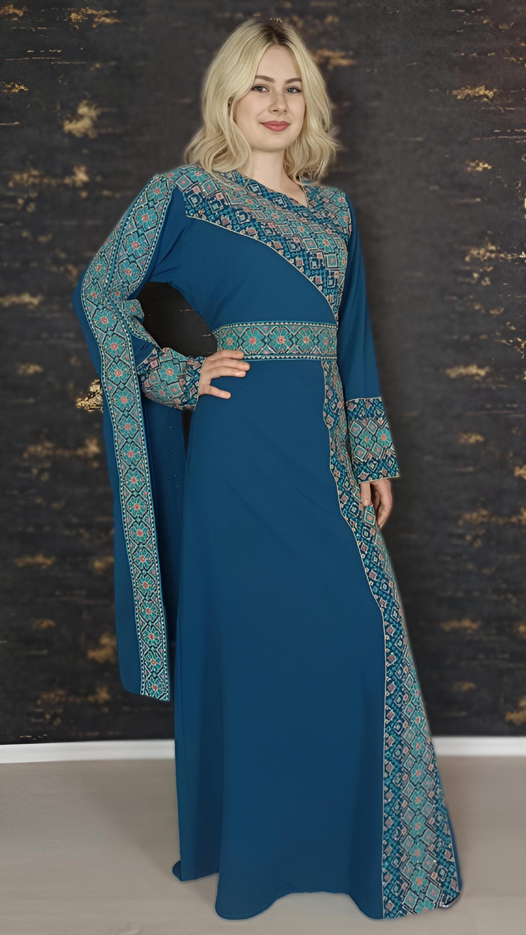 Kaftan Schaza mit Gürtel, türkis, asymmetrischer Halsausschnitt, unterschiedliche Armlängen, bunte Stickerei, Kleid für besondere Anlässe (etsy image id: 7725954290)