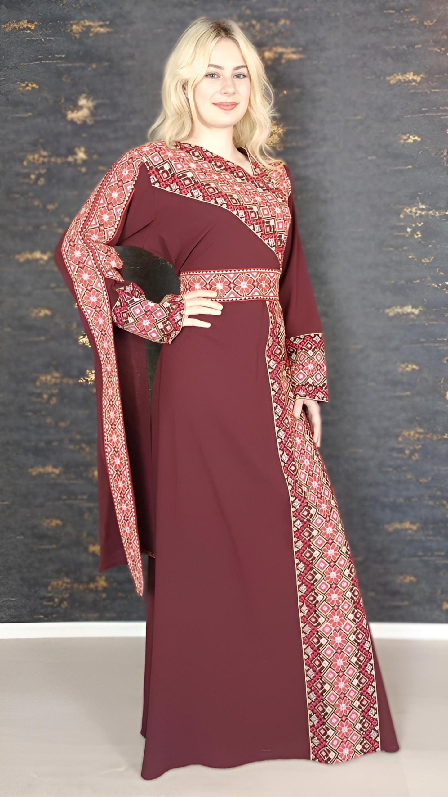 Kaftan Schaza mit Gürtel, weinrot, asymmetrischer Halsausschnitt, unterschiedliche Armlängen, bunte Stickerei, Kleid für besondere Anlässe __etsy:7725964808