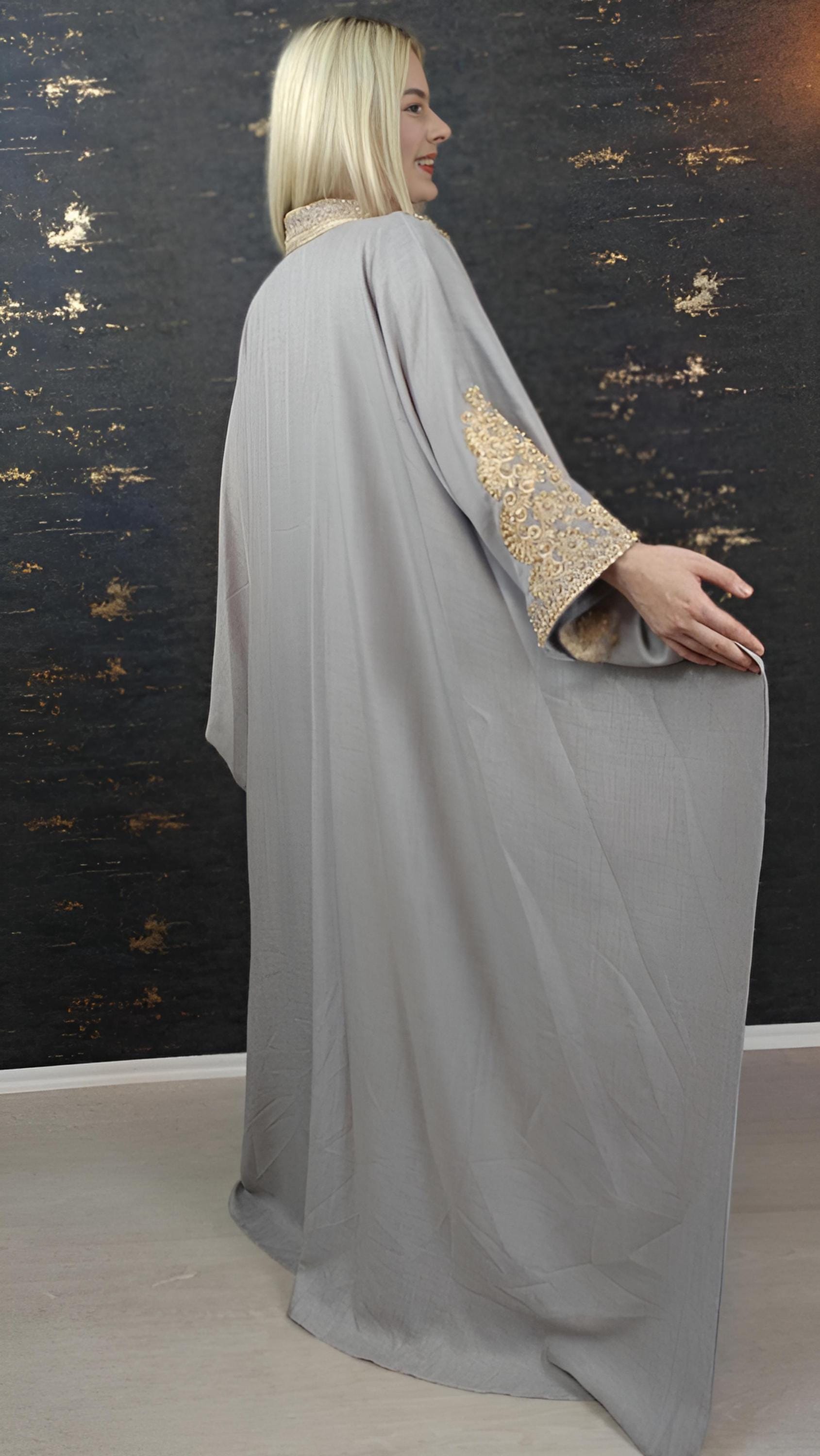 Kaftan Jasmin mit Abaya, silbergrau, Butterfly Ärmel, Gold Stickerei, Verlobung, arabischer Kaftan, Jalabiya, Hennakleid, Festkleid,Takshita __etsy:7740623187