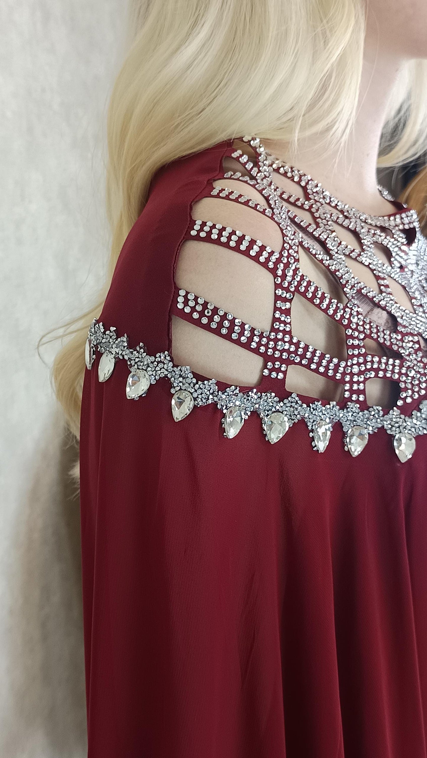 Kleid für Verlobung , Abschlusskleid , Abendkleid , Festliches Kleid ärmellos mit eleganter Schleppe , Ballkleid Damen , Abiball Kleid rot. (etsy image id: 7910811770)