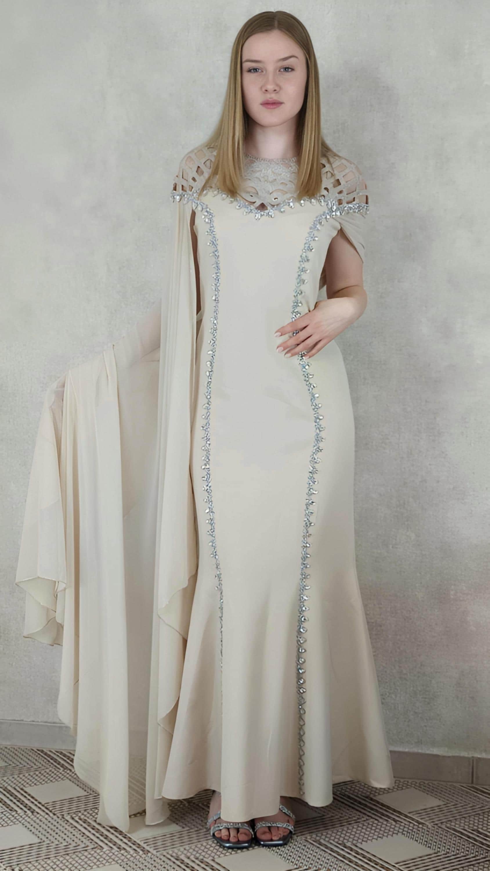 Beiges Abendkleid elegant lang, Chiffon Kleid, Elegant Beige Evening Dress, Long Formal Gown, Prom Dress (etsy image id: 7959519507)