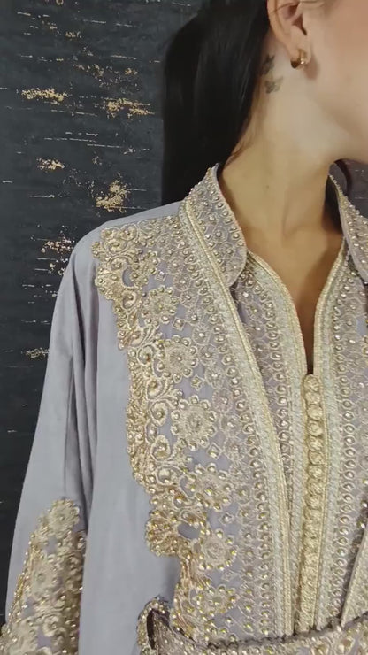 Kaftan Jasmin mit Abaya, silbergrau, Butterfly Ärmel, Gold Stickerei, Verlobung, arabischer Kaftan, Jalabiya, Hennakleid, Festkleid,Takshita